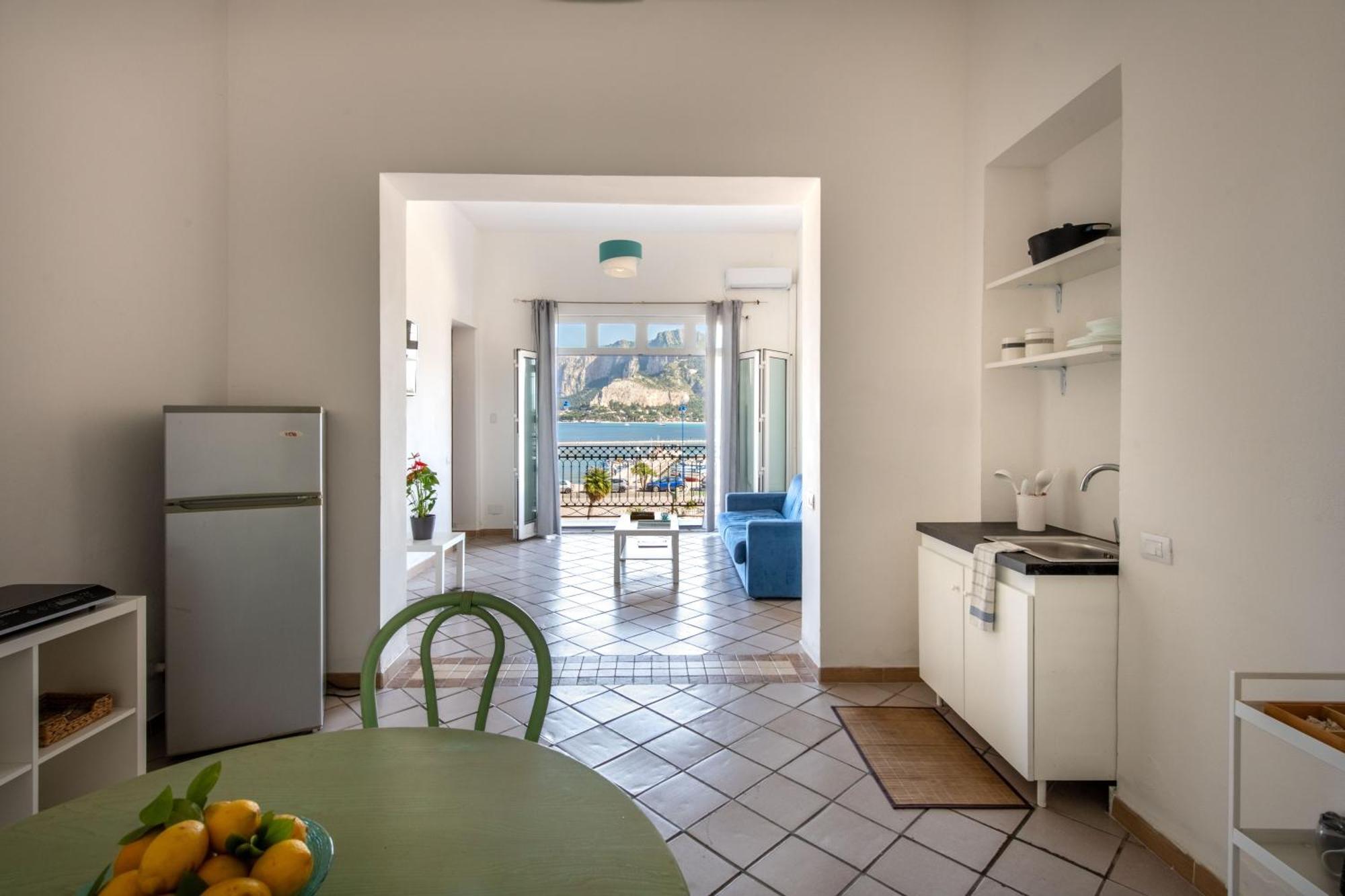 Mondello Apartment Vista Mare Bagian luar foto